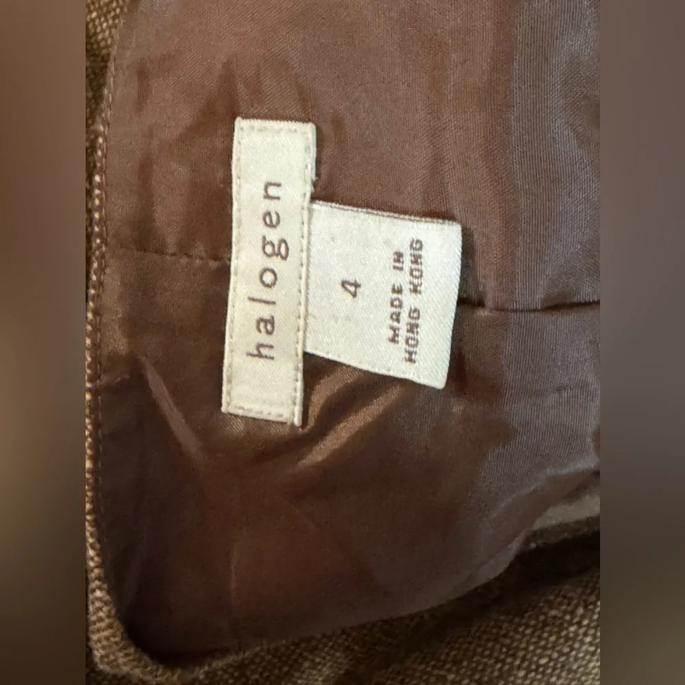 Halogen textured tan